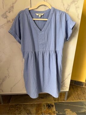 Briggs New York Light Blue V-Neck Short Sleeve Mini Dress